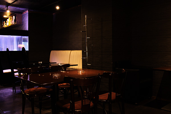 Dining Bar BAR-CODE：バー・コード 店舗画像 04